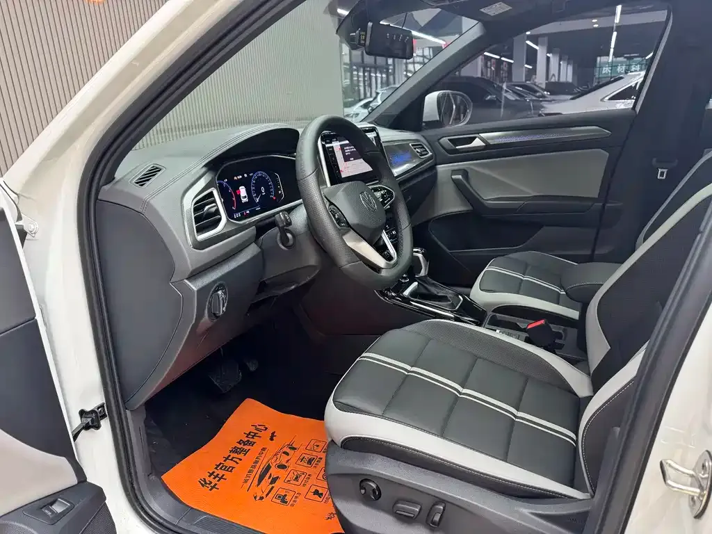 Volkswagen T-Roc 2025 из CN, фото 9
