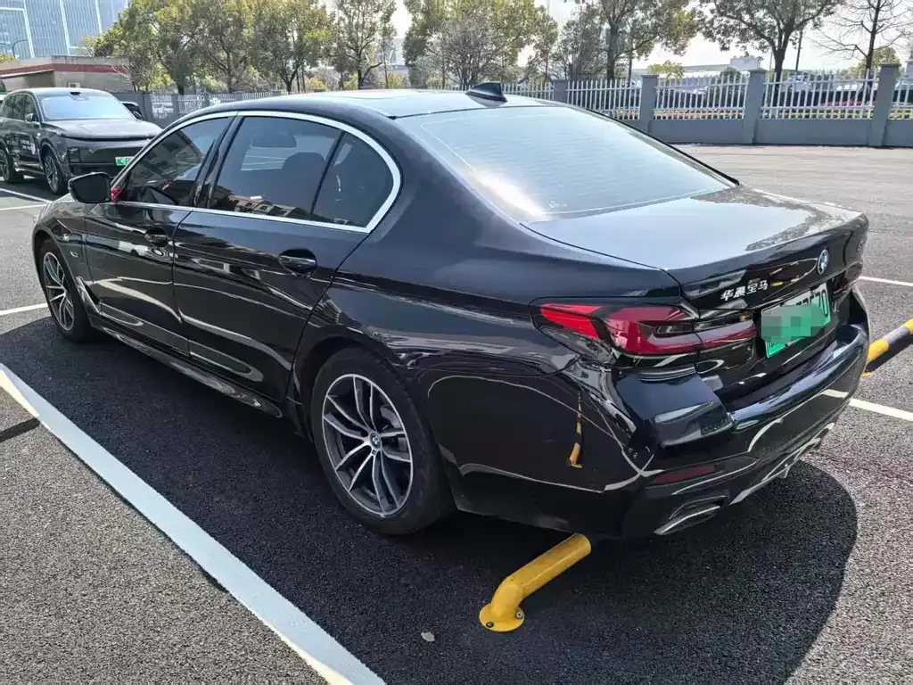 BMW 5 Series New Energy — фото 7