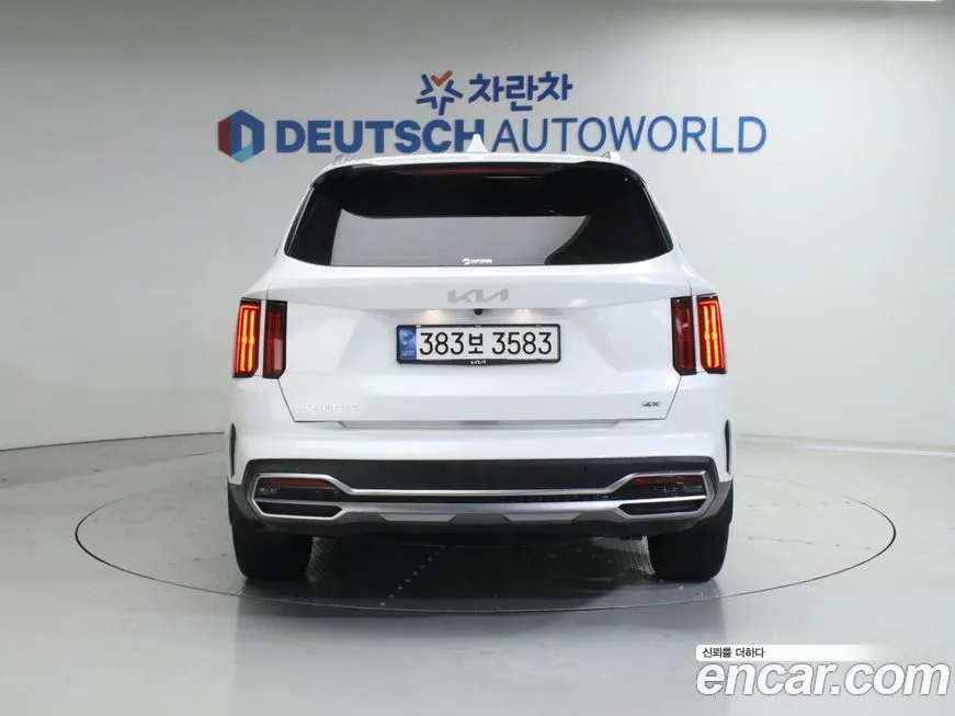 Kia Sorento — фото 10