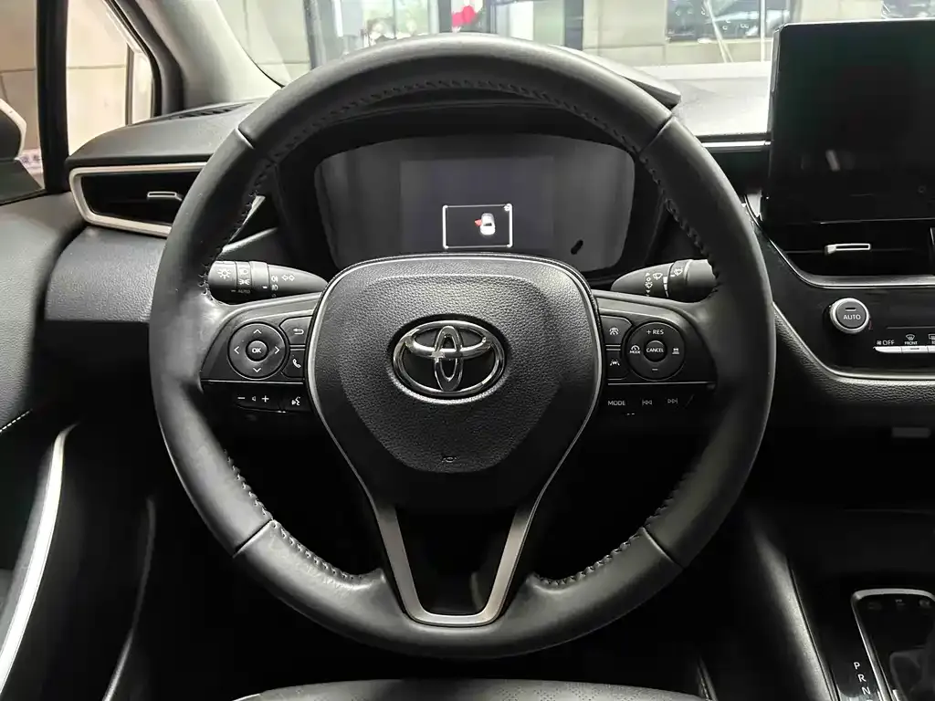 Toyota Corolla — фото 4