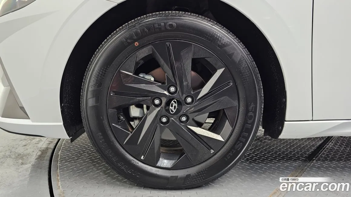Hyundai AVANTE 2021 из KR, фото 10