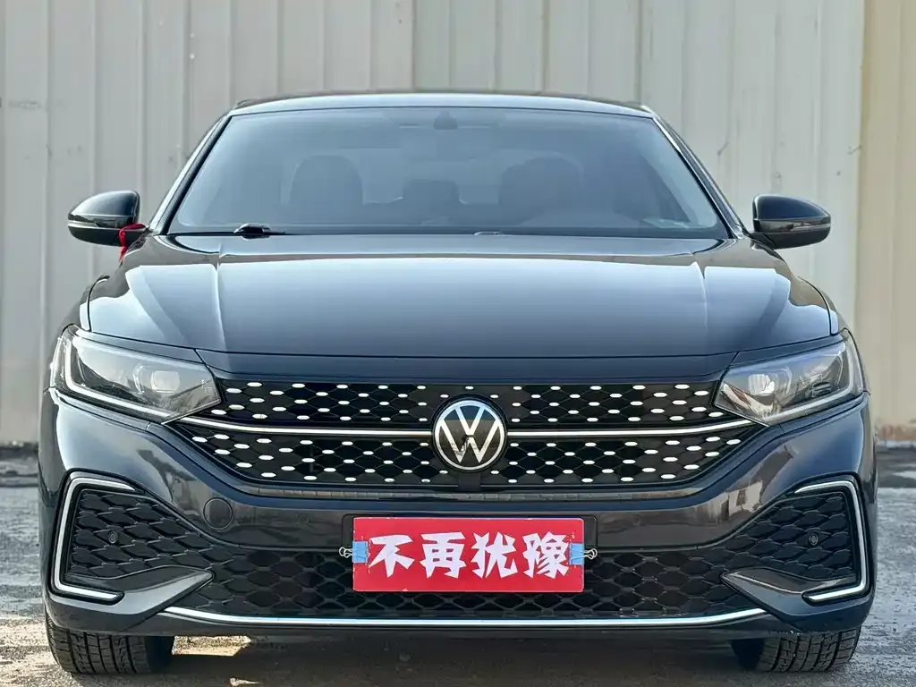 Volkswagen Passat — фото 2