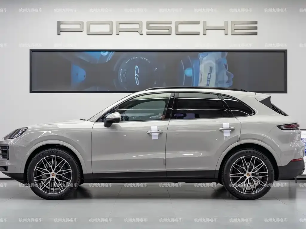 Porsche Cayenne — фото 8