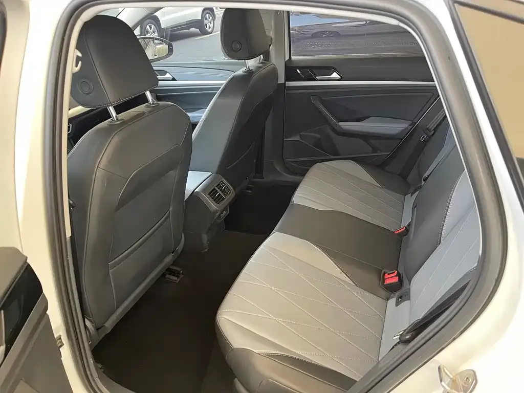 Volkswagen Lavida 2023 из CN, фото 9