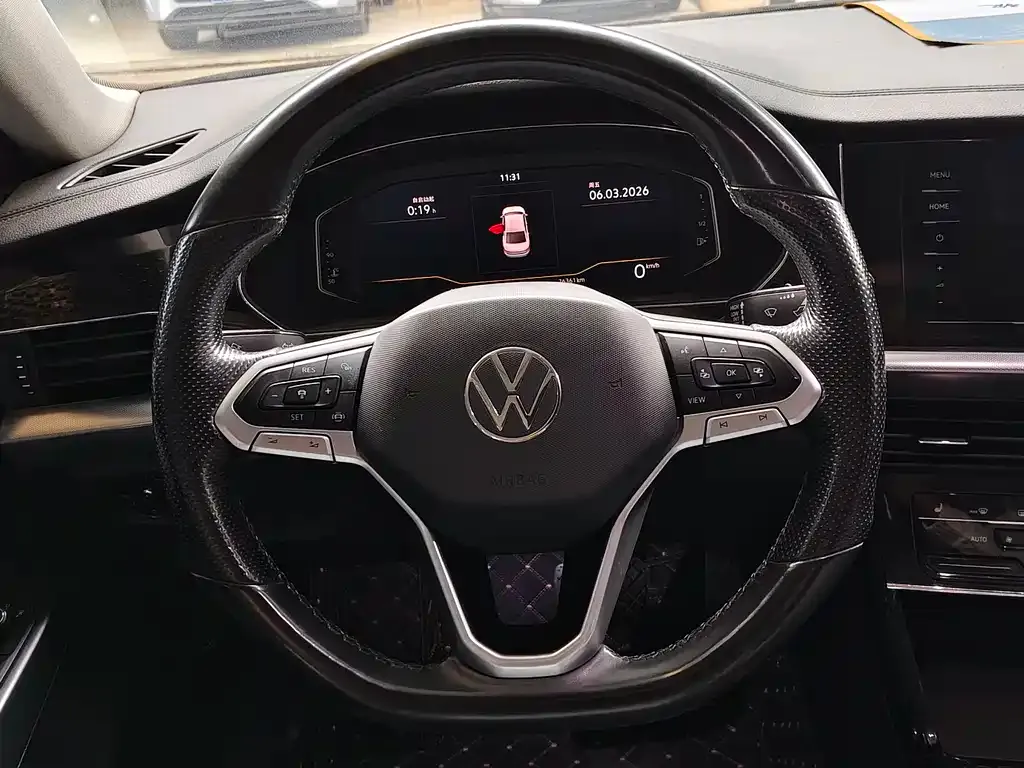 Volkswagen Passat — фото 6