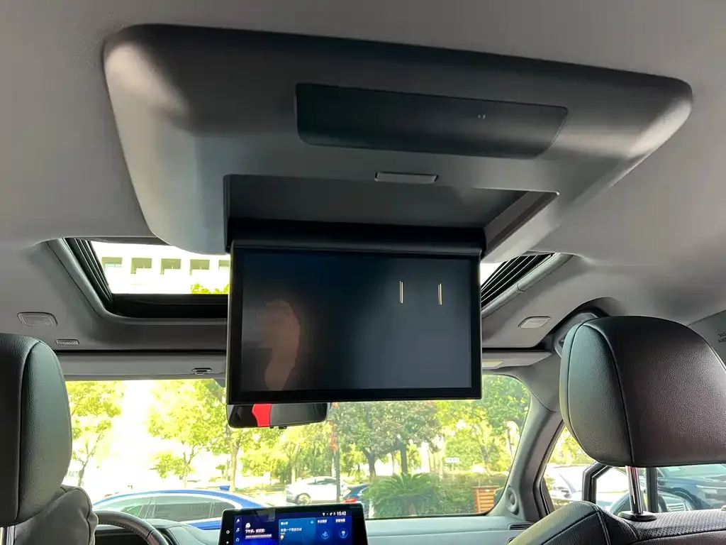 Toyota Sienna 2024 из CN, фото 3