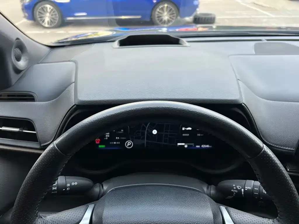 Toyota Sienna 2024 из CN, фото 2