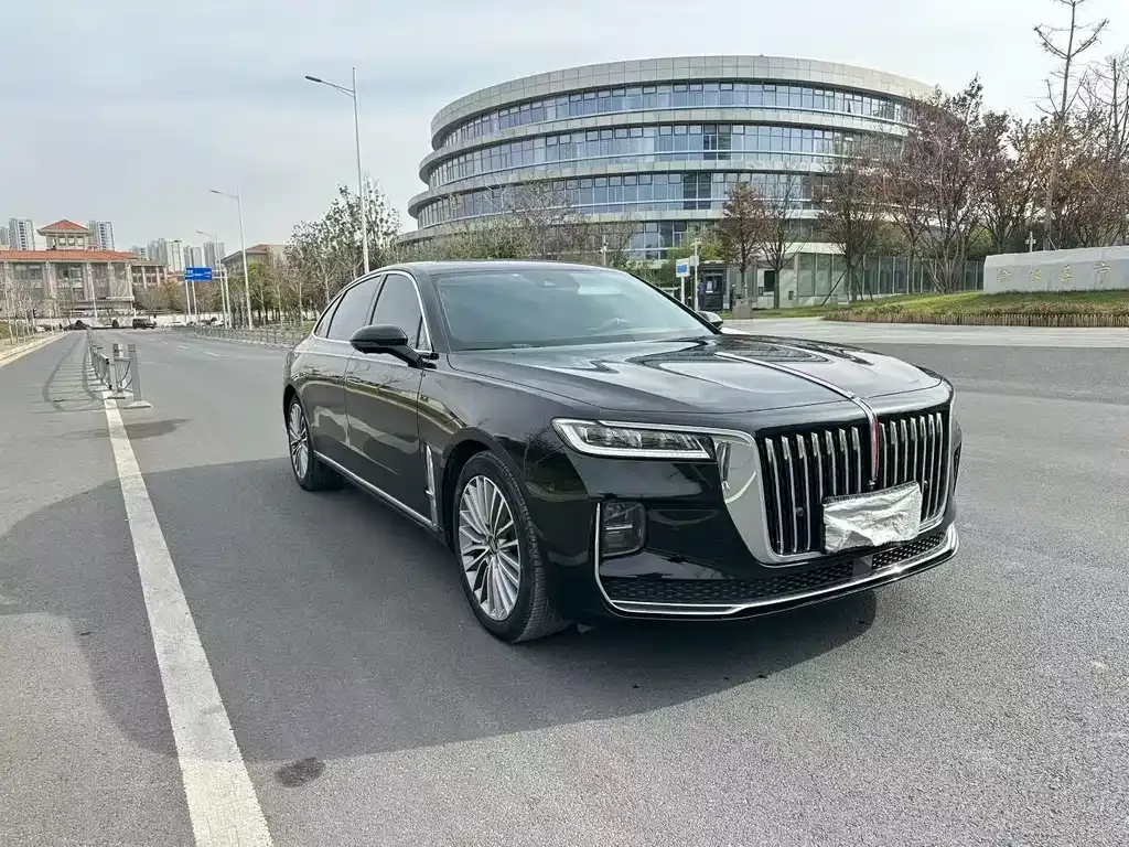 Hongqi H9 — фото 1