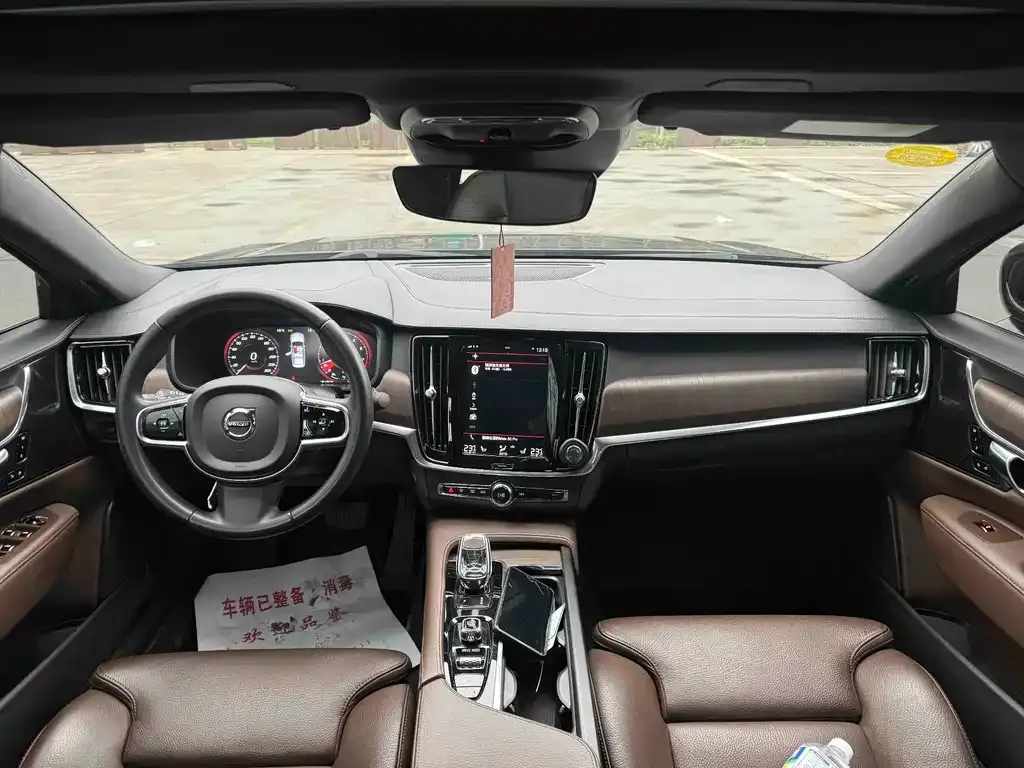 Volvo S90 2021 из CN, фото 5