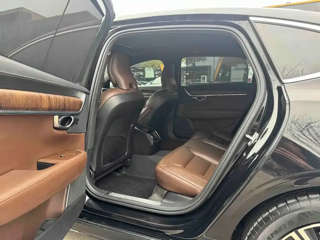 Volvo S90 2021 из CN, фото 7