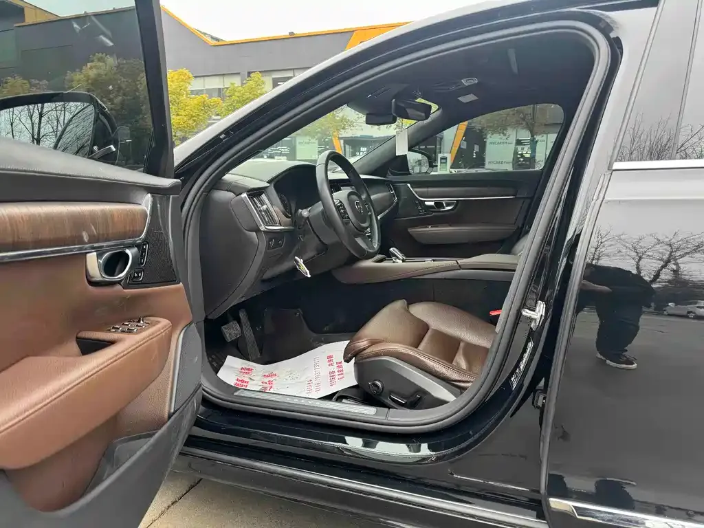 Volvo S90 2021 из CN, фото 8