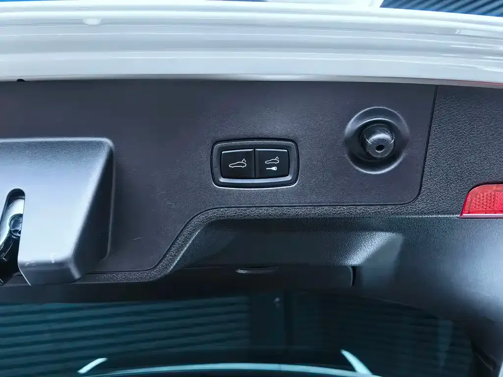 Porsche Panamera 2022 из CN, фото 2