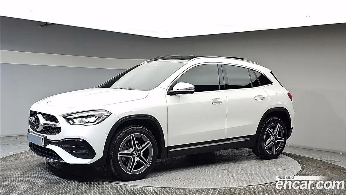 Mercedes-Benz GLA-Class — фото 10