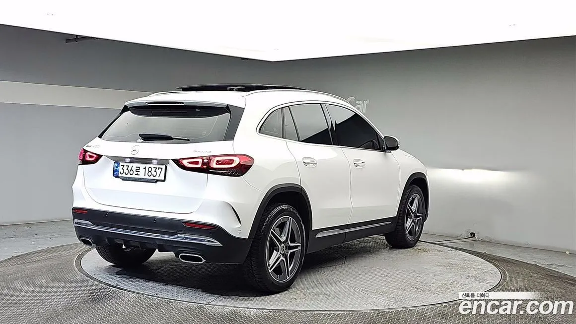 Mercedes-Benz GLA-Class — фото 2