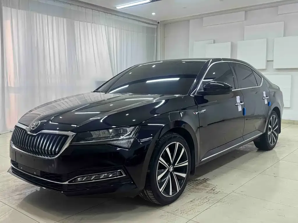 Skoda Superb 2022 из CN, фото 1