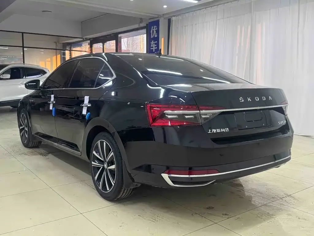 Skoda Superb 2022 из CN, фото 5