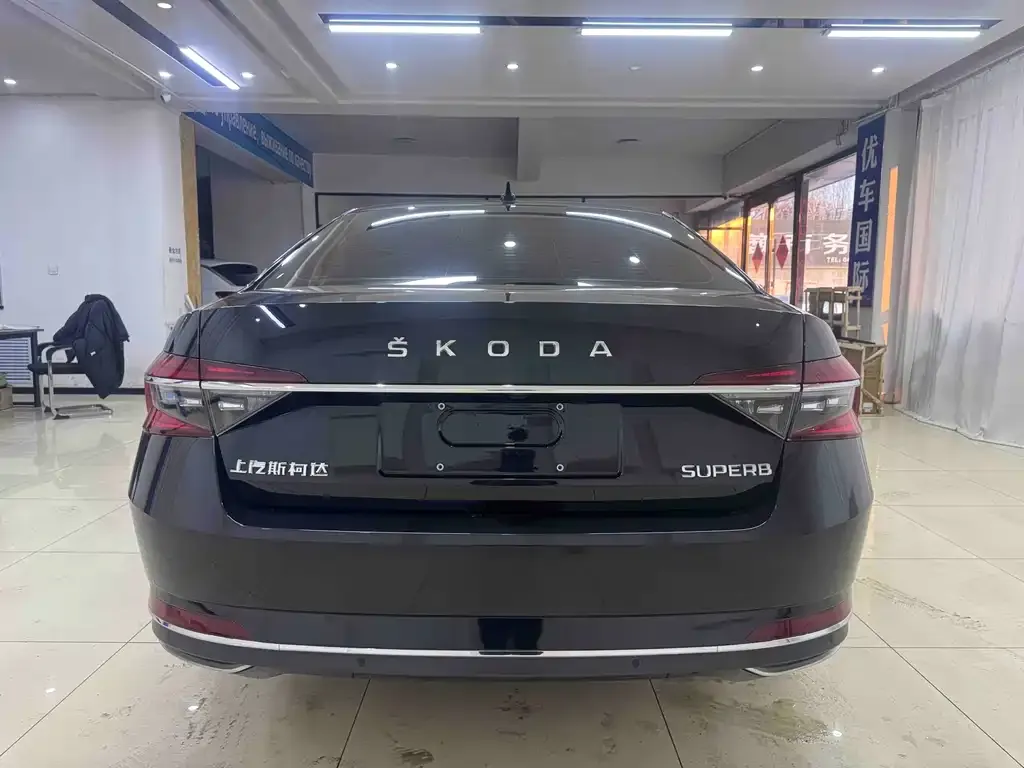 Skoda Superb 2022 из CN, фото 2