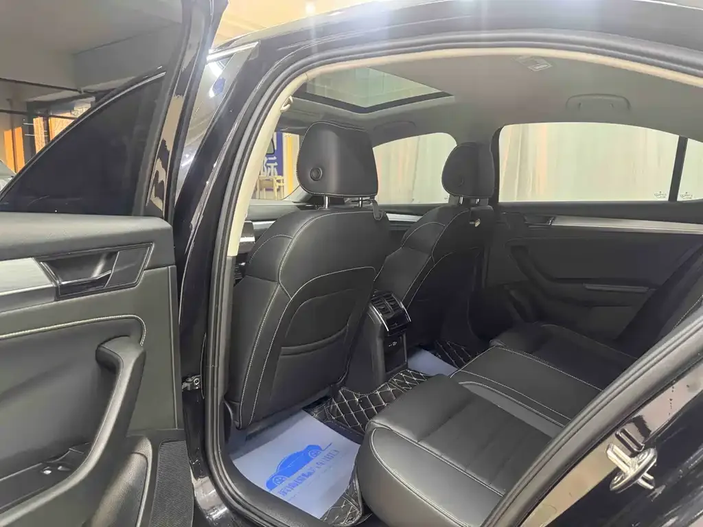 Skoda Superb 2022 из CN, фото 10