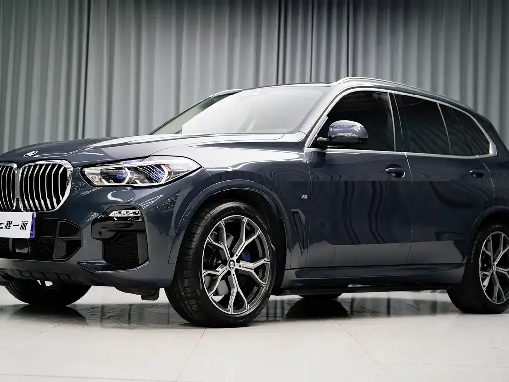 BMW X5 (Import) — фото 1