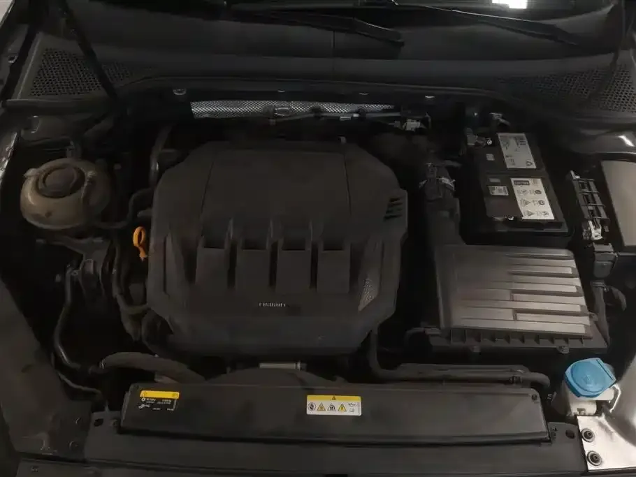 Volkswagen Magotan 2022 из CN, фото 4