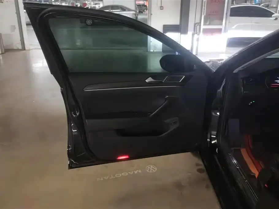Volkswagen Magotan 2022 из CN, фото 5