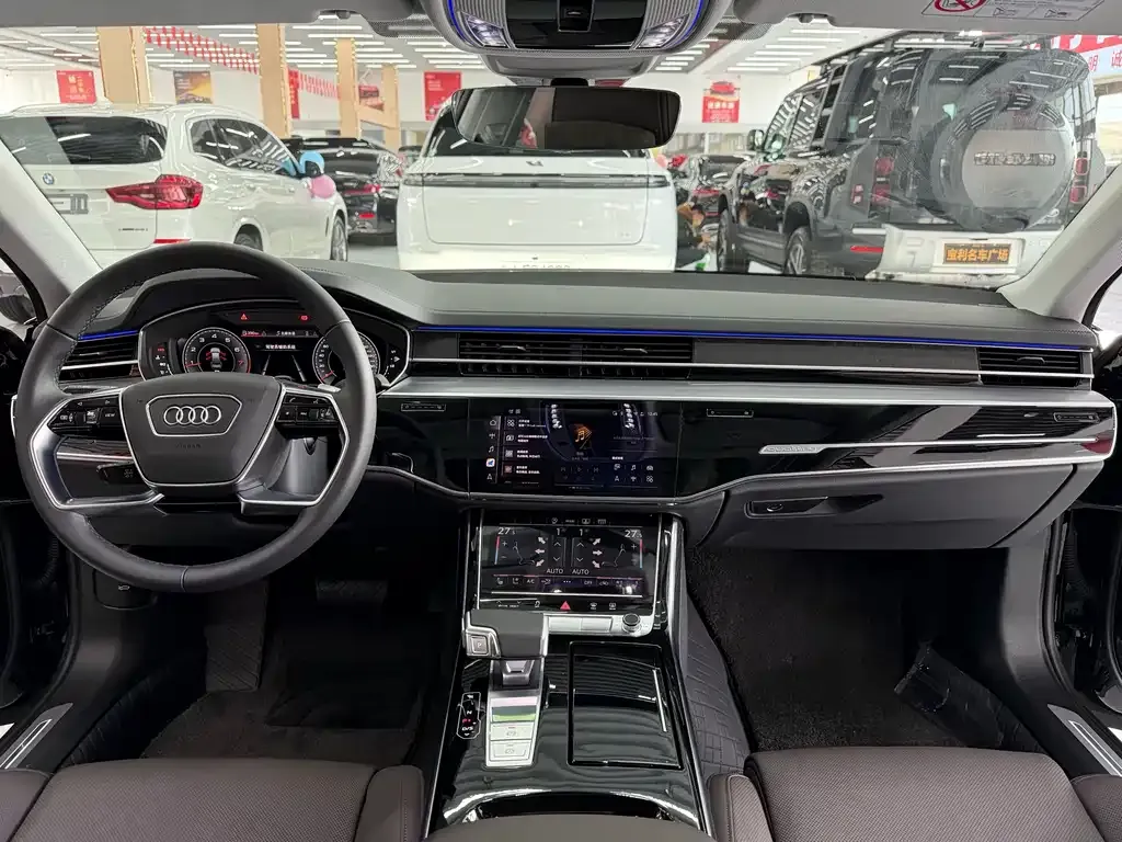 Audi A8 — фото 6