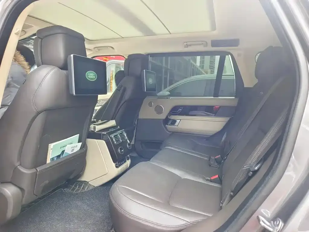 Land Rover Range Rover 2022 из CN, фото 2