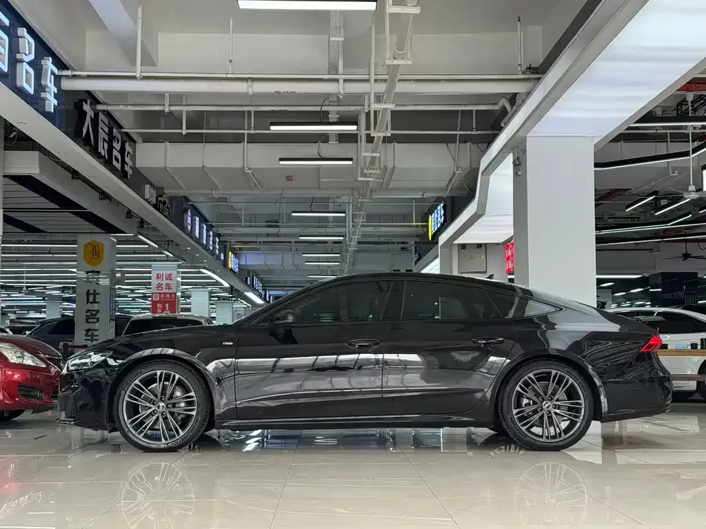 Audi A7 2023 из CN, фото 5