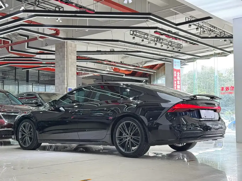 Audi A7 2023 из CN, фото 9
