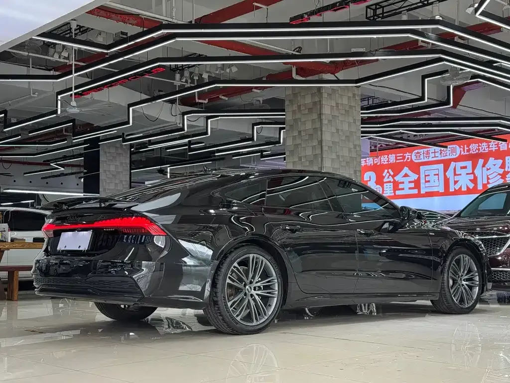 Audi A7 2023 из CN, фото 7