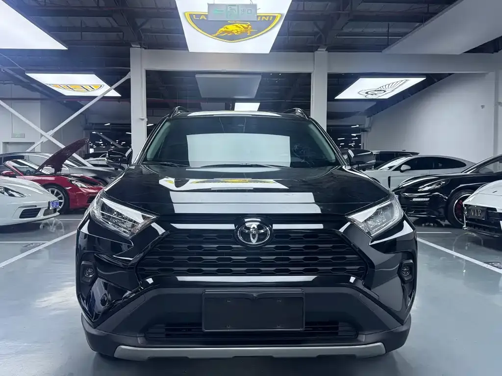 Toyota RAV4 2024 из CN, фото 10