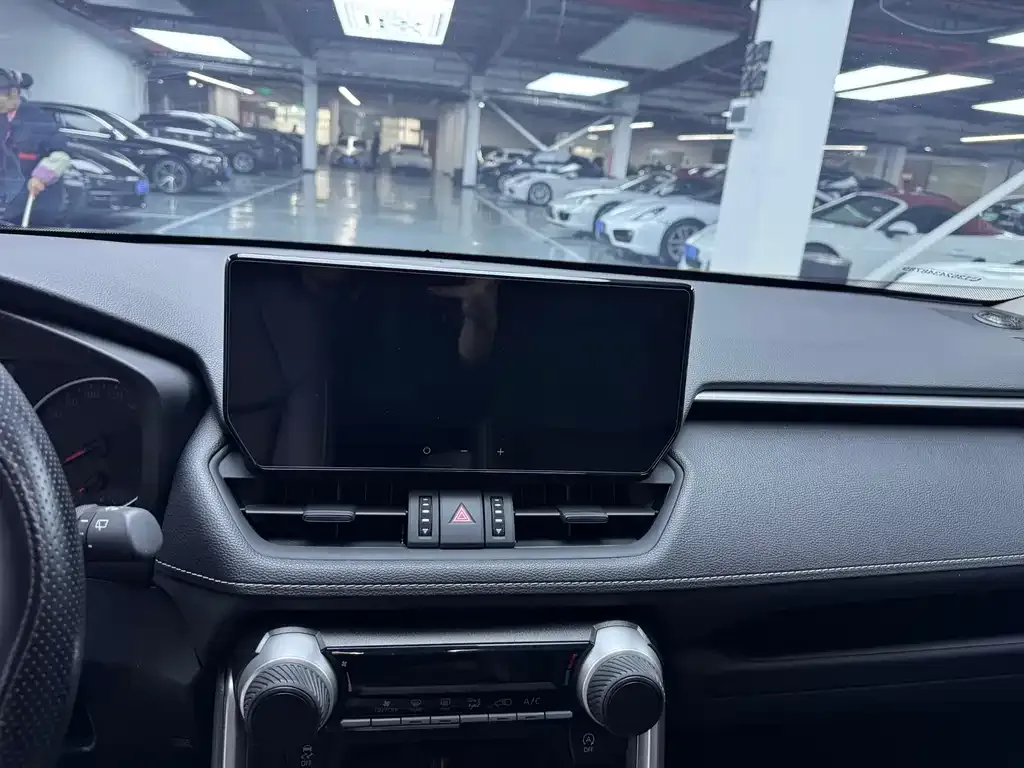 Toyota RAV4 2024 из CN, фото 6