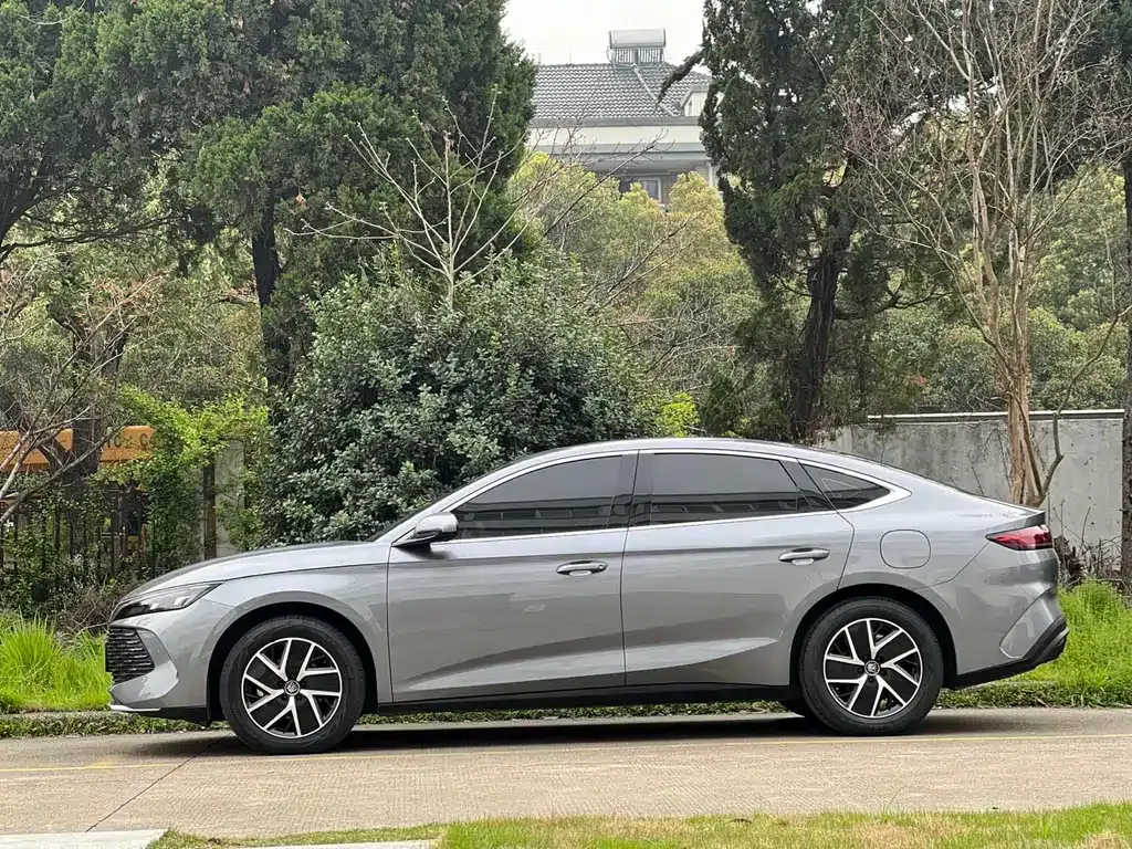 BYD Qin L — фото 7