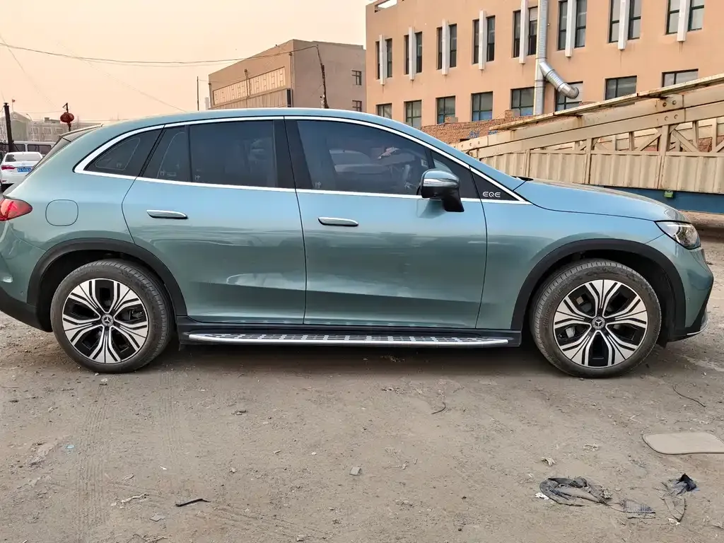Mercedes-Benz EQE SUV 2024 из CN, фото 8