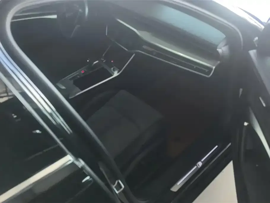 Audi A6L 2022 из CN, фото 7