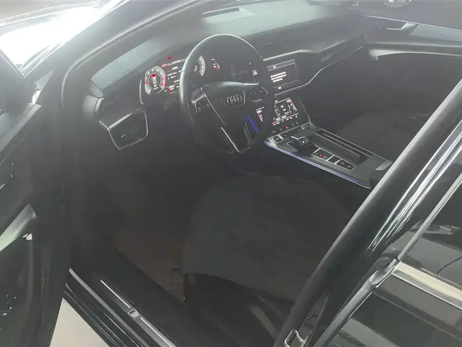 Audi A6L 2022 из CN, фото 5