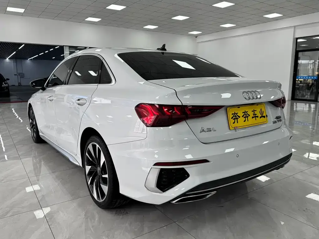 Audi A3 — фото 2