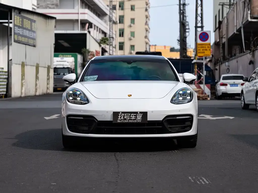 Porsche Panamera — фото 9