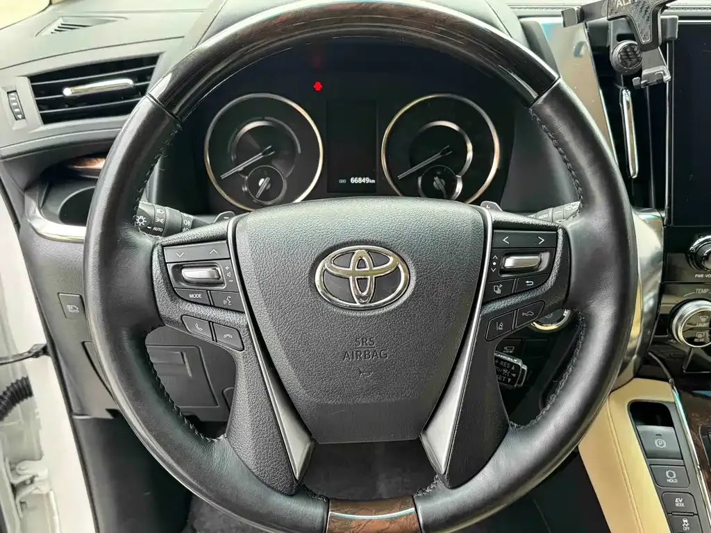 Toyota Alphard 2022 из CN, фото 8