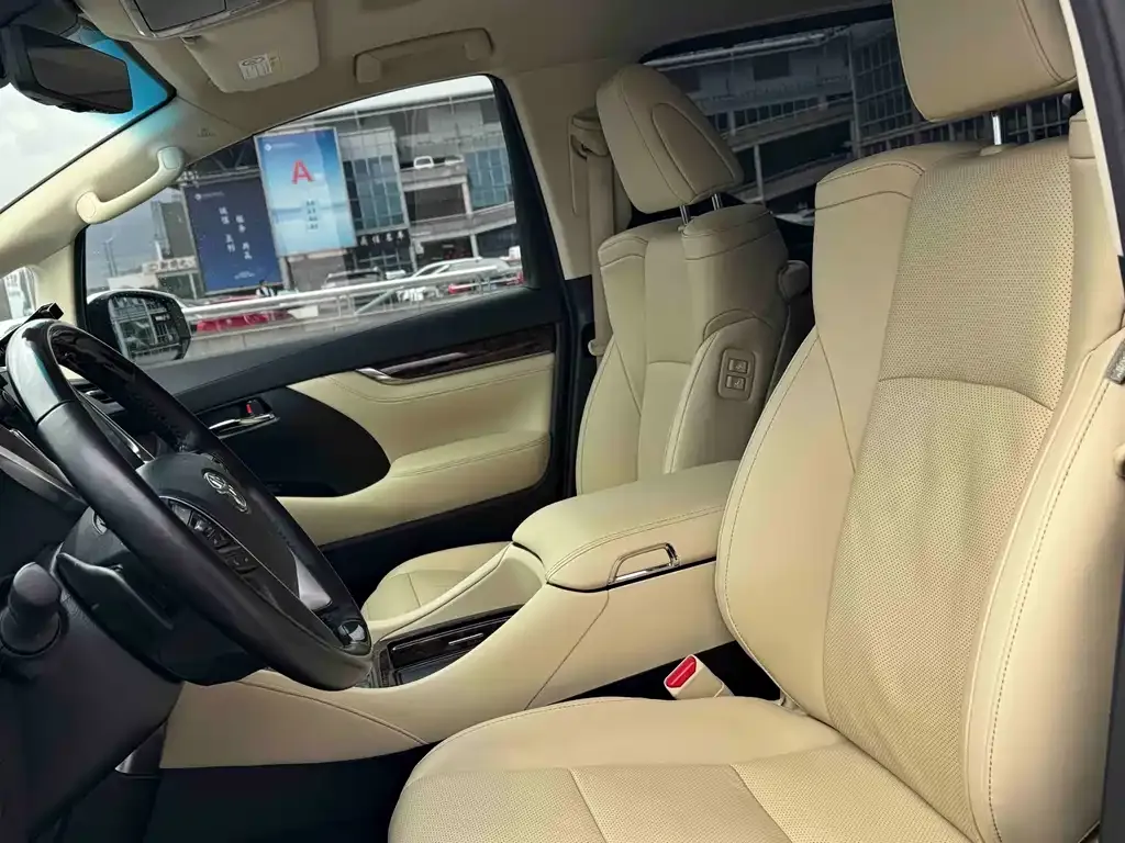 Toyota Alphard 2022 из CN, фото 4