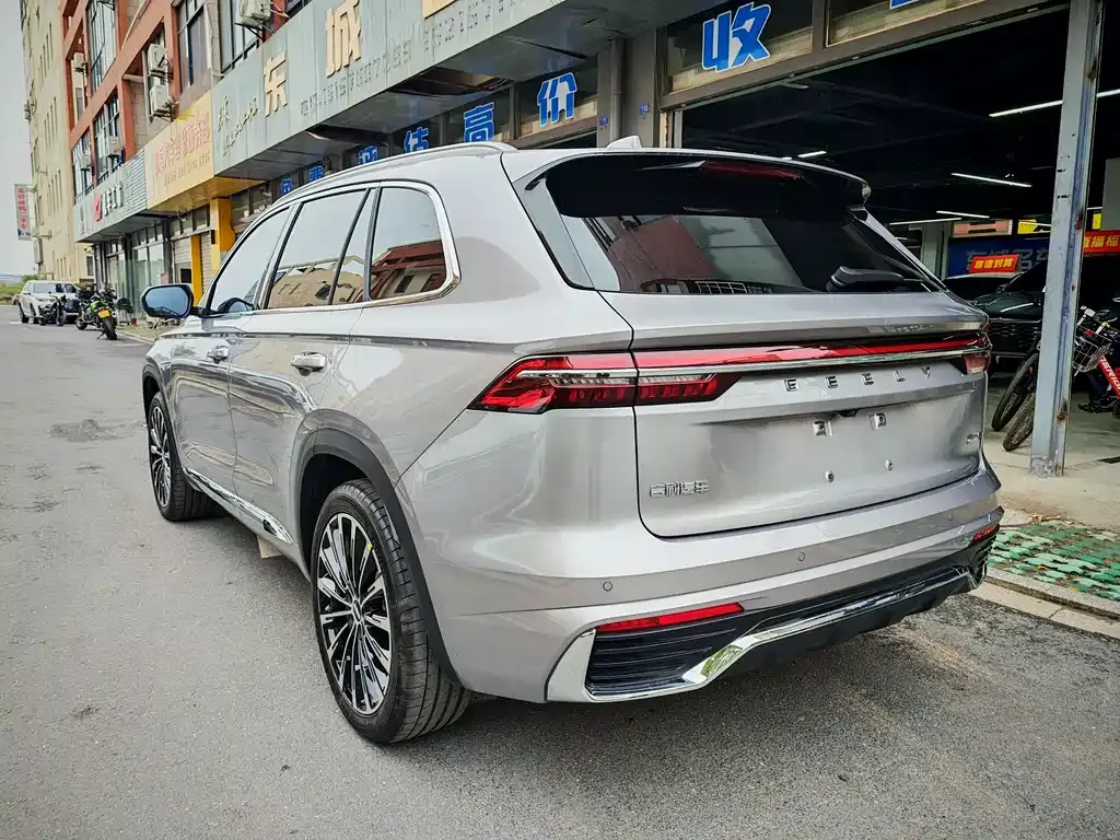 Geely Xingyue L — фото 2