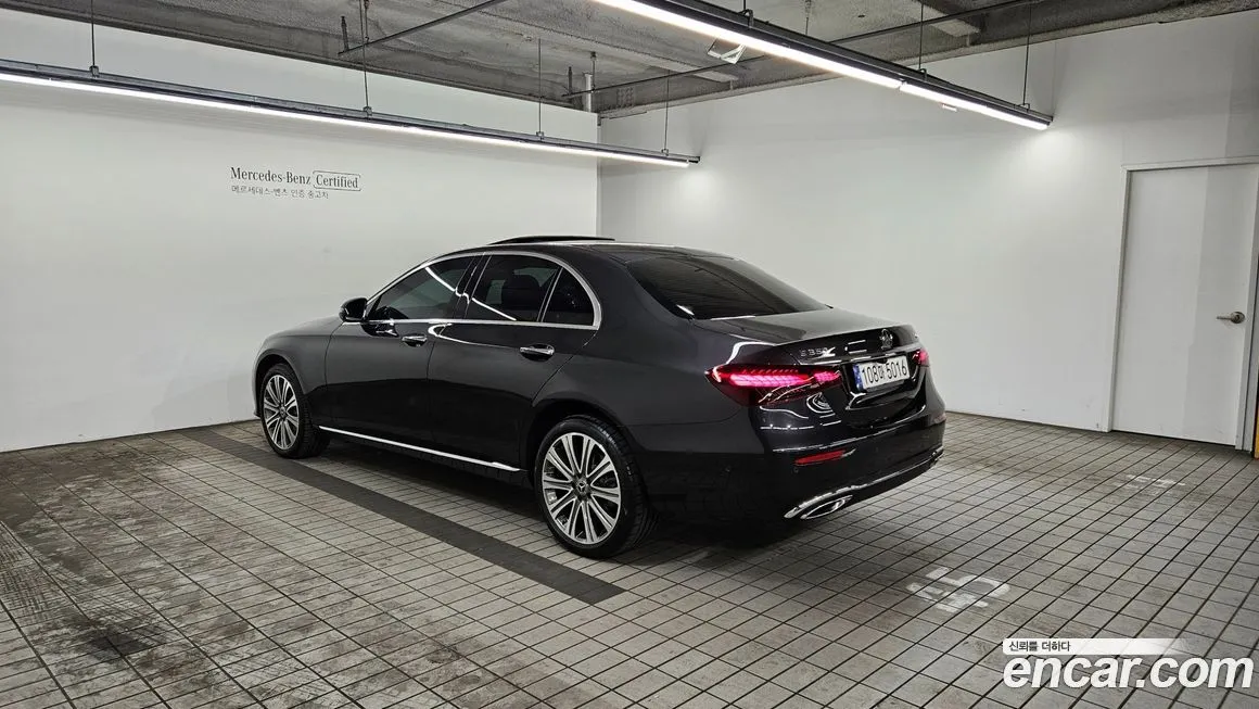 Mercedes-Benz E-Class 2023 из KR, фото 3