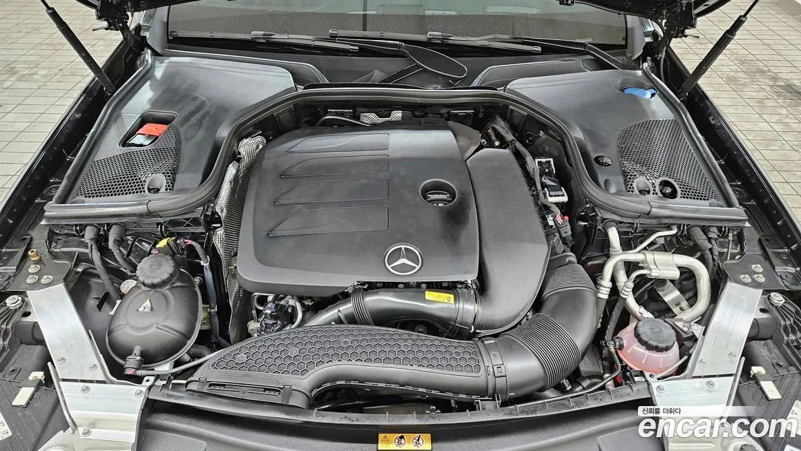 Mercedes-Benz E-Class 2023 из KR, фото 10
