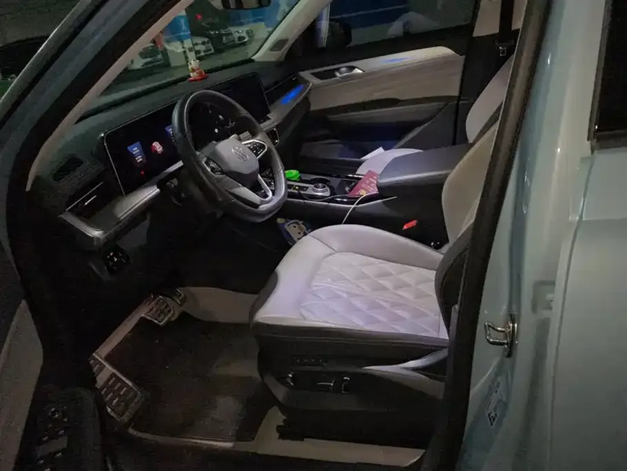 Volkswagen Tavendor 2023 из CN, фото 4