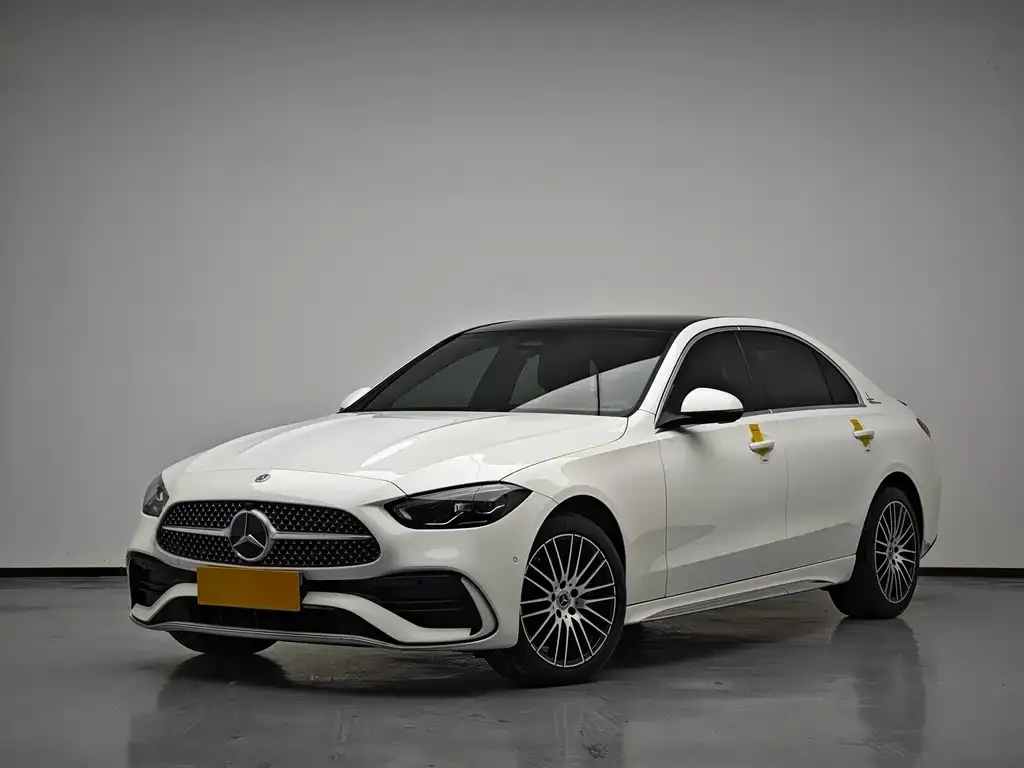 Mercedes-Benz C-Class — фото 1