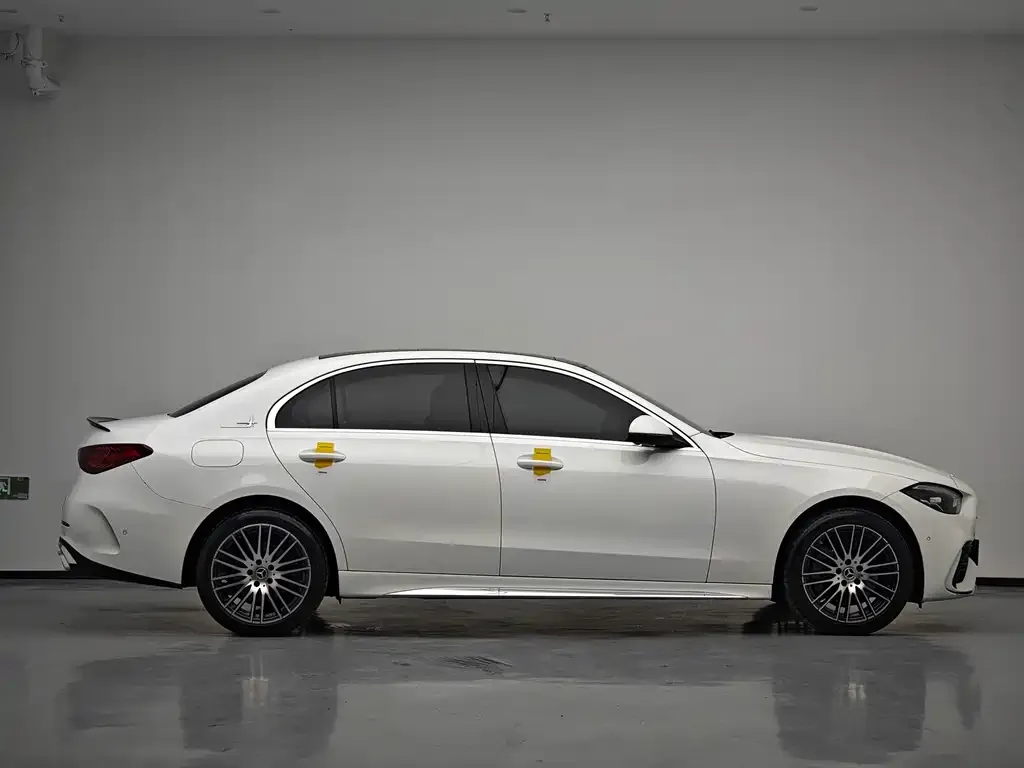 Mercedes-Benz C-Class — фото 10