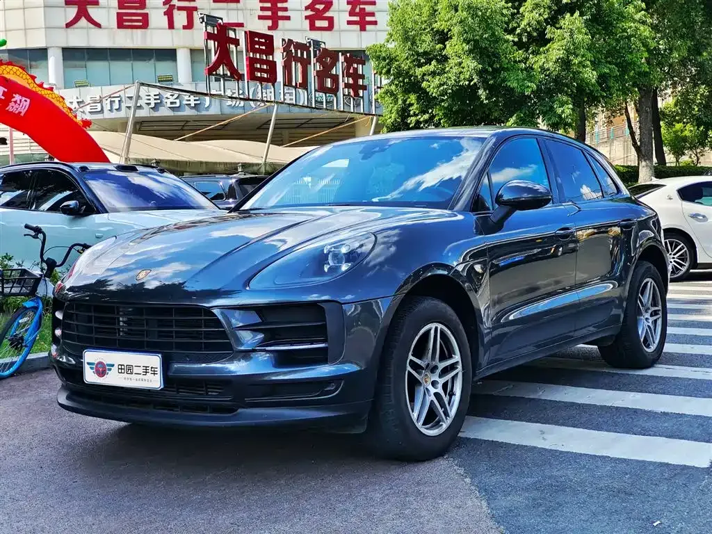Porsche Macan — фото 1
