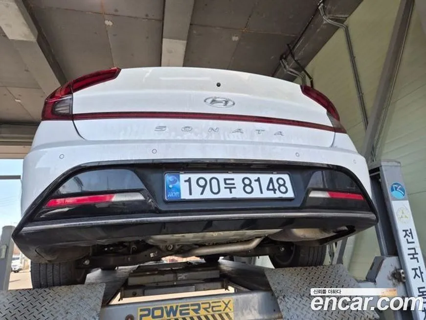 Hyundai Sonata 2022 из KR, фото 2