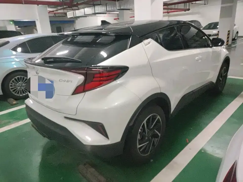 Toyota C-HR — фото 7