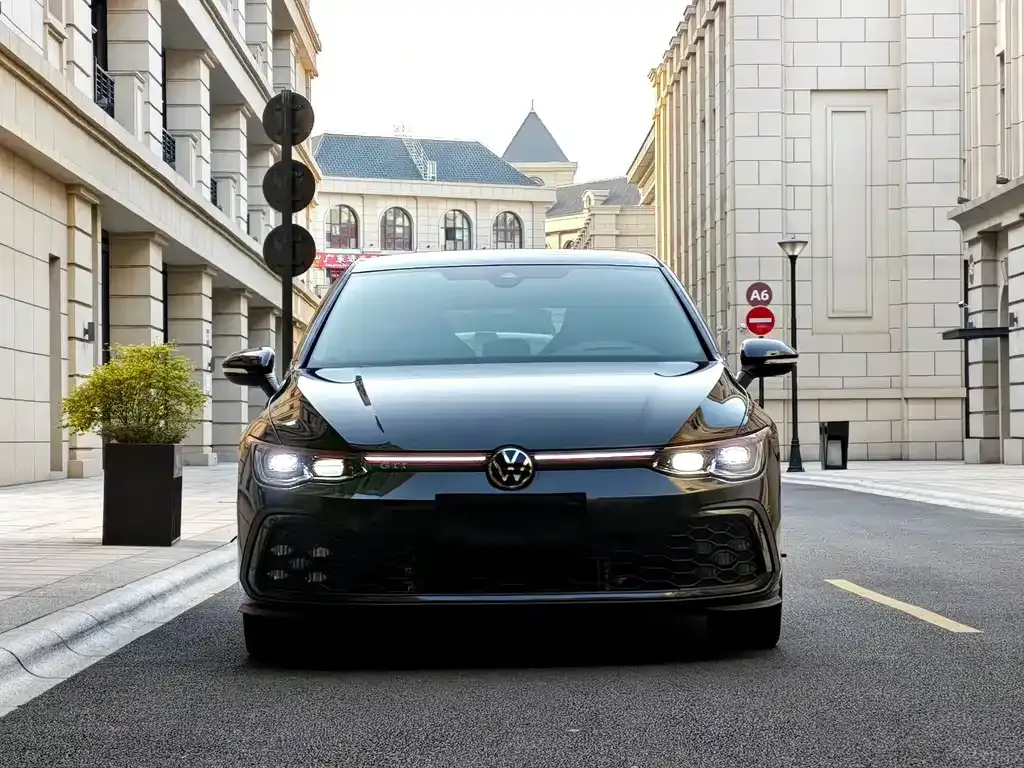 Volkswagen Golf GTI 2023 из CN, фото 7